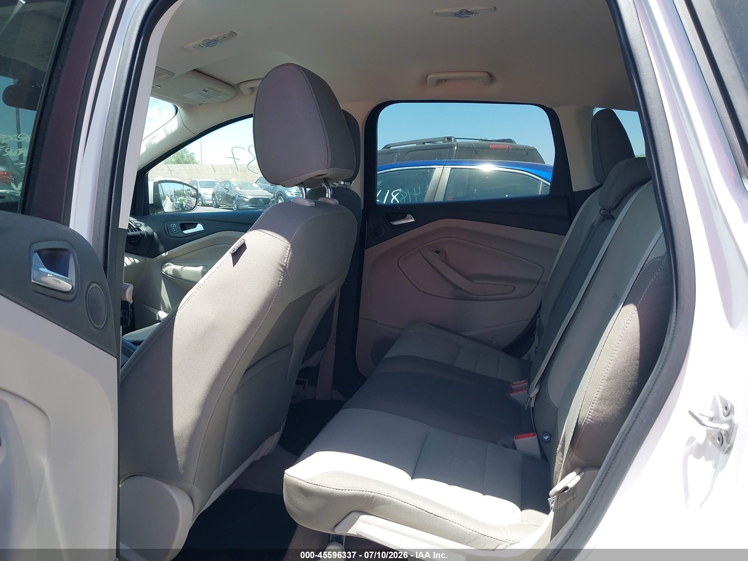 2014 Ford Escape Se White vin: 1FMCU9G9XEUA77903