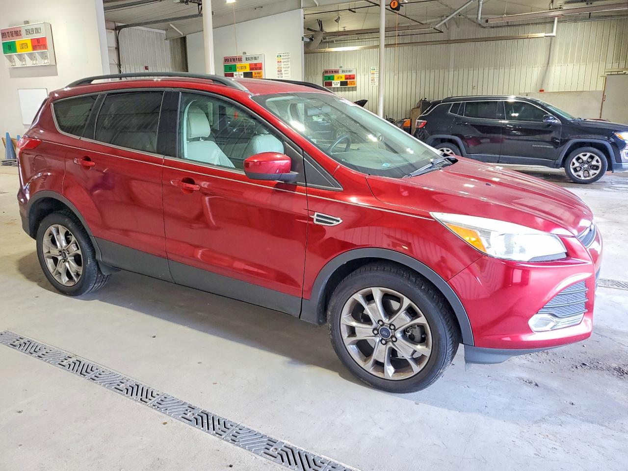 2014 Ford Escape Se Red vin: 1FMCU9G9XEUB21642