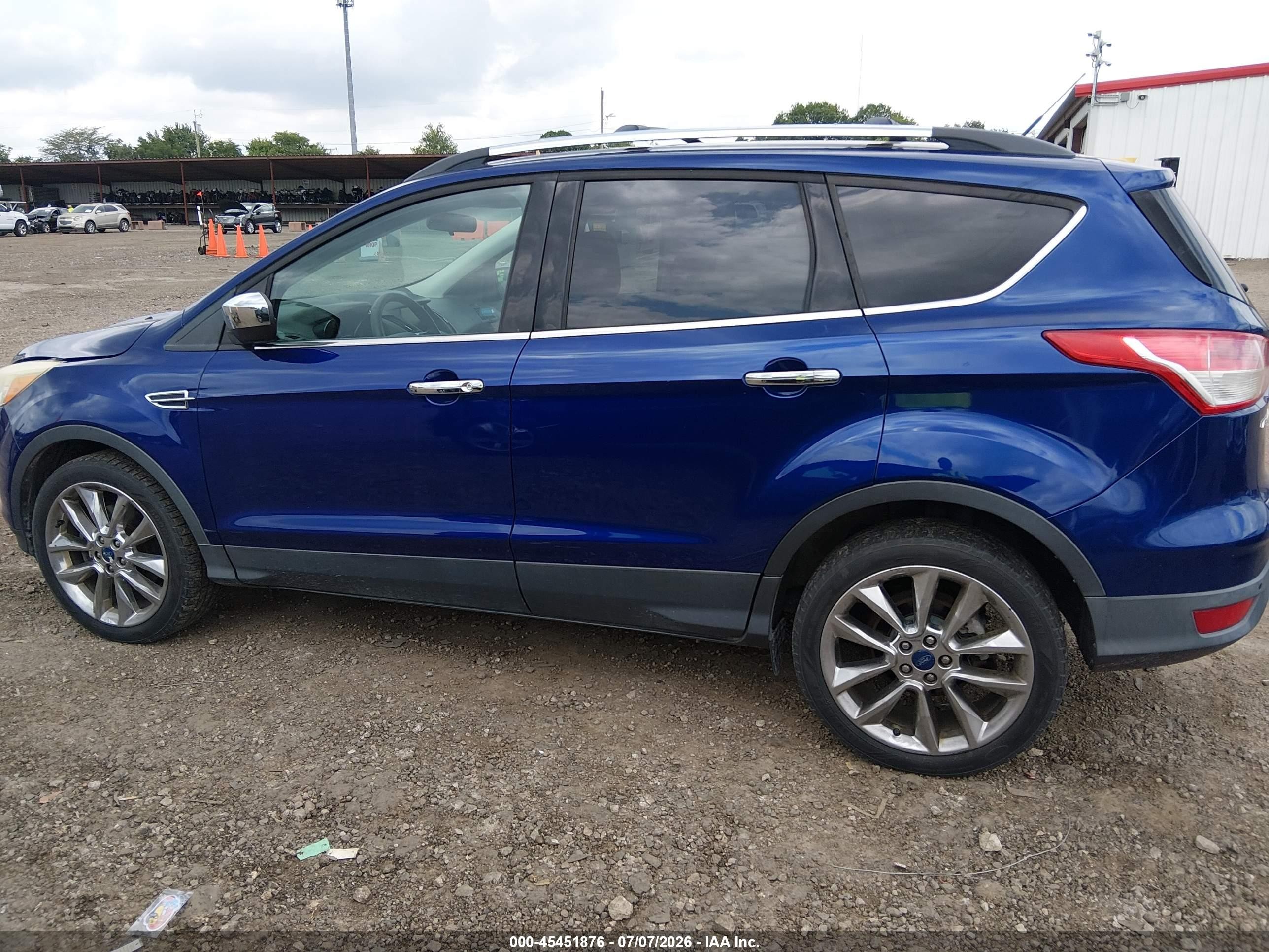 2014 Ford Escape Se Синий vin: 1FMCU9G9XEUC28917