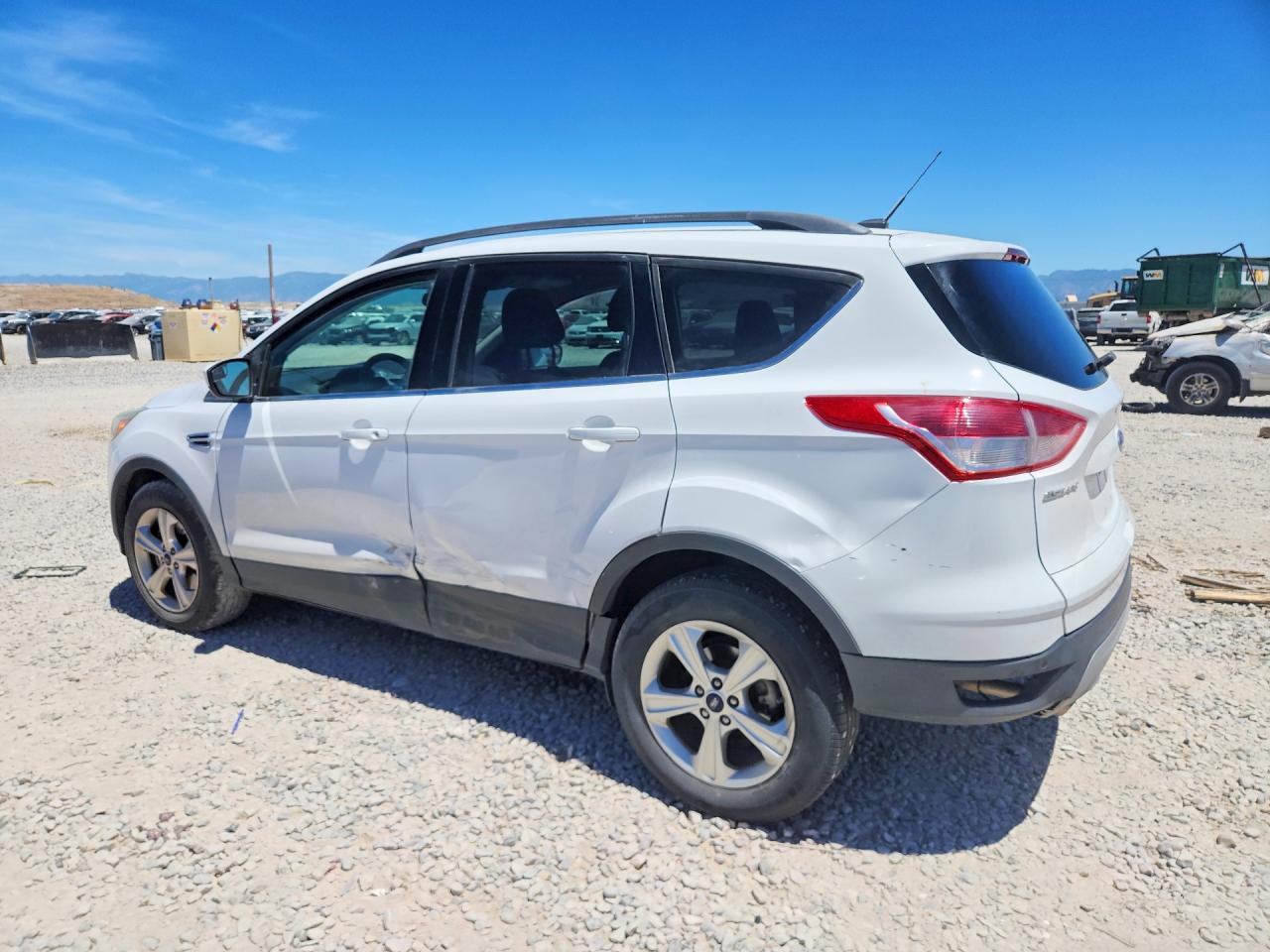 2014 Ford Escape Se Белый vin: 1FMCU9G9XEUC31980