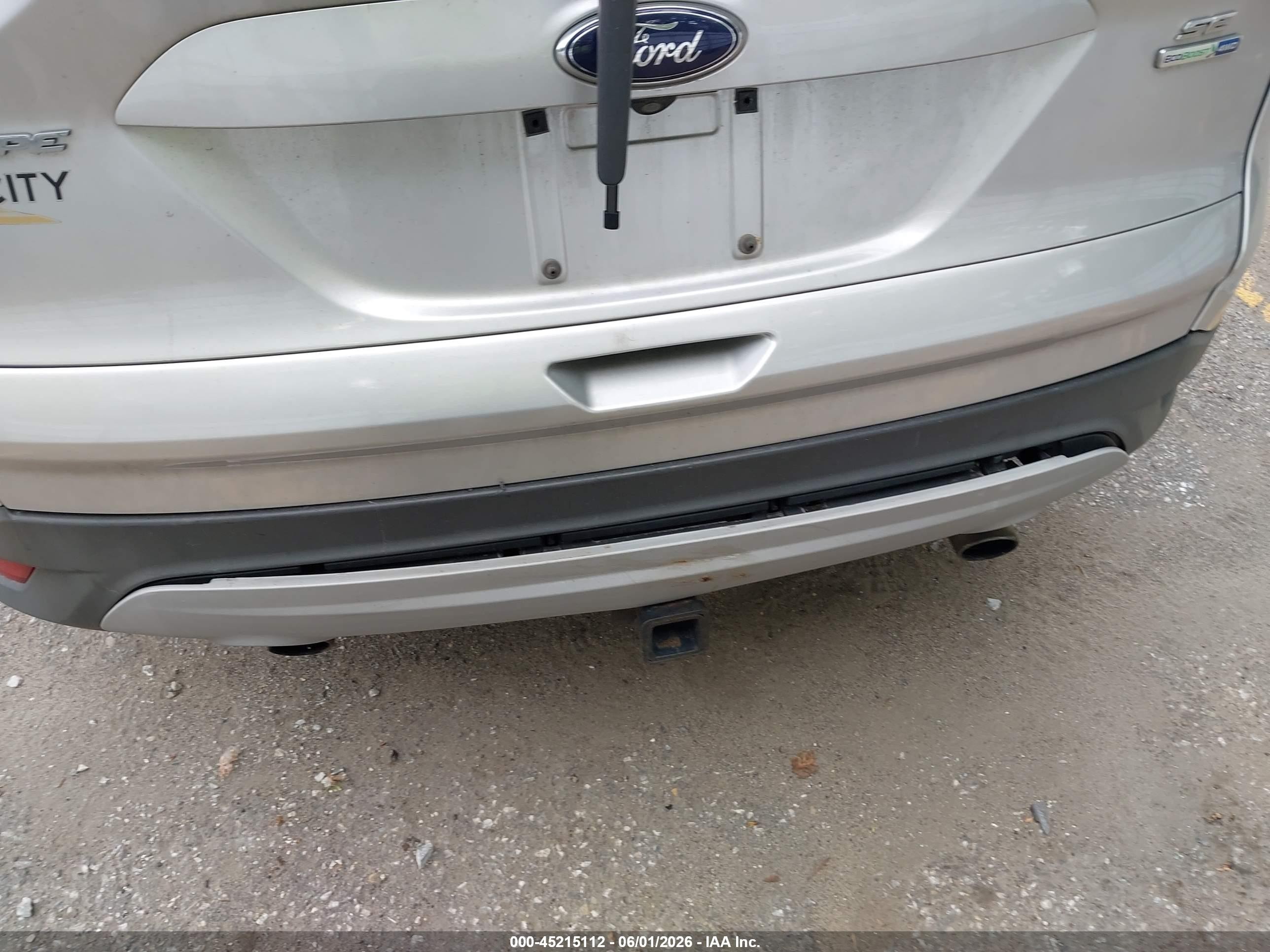 2014 Ford Escape Se Silver vin: 1FMCU9G9XEUC87238