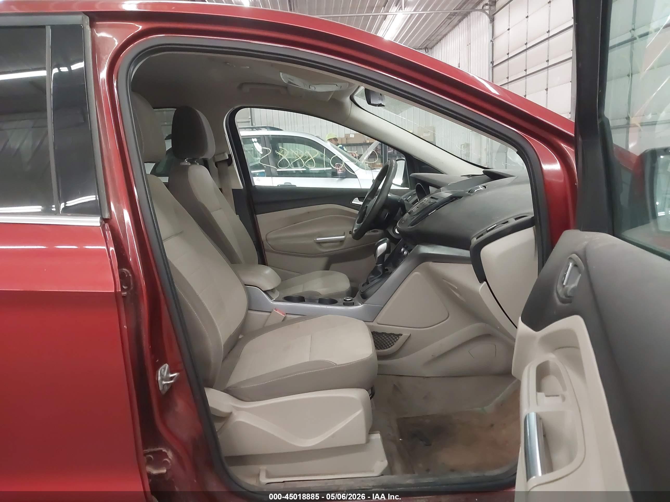 2014 Ford Escape Se Оранжевый vin: 1FMCU9G9XEUE26834