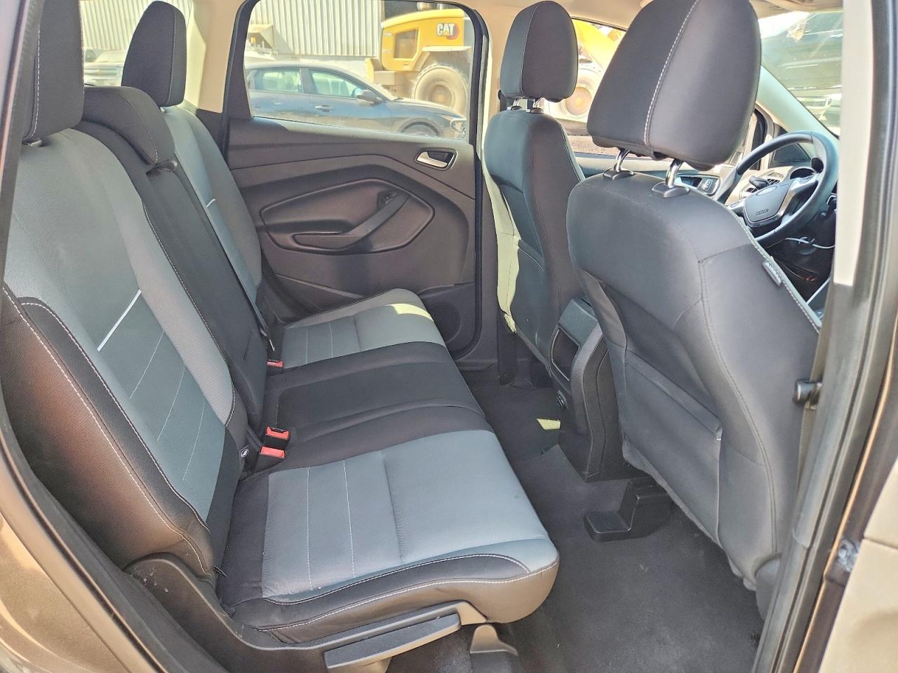 2015 Ford Escape Se Gray vin: 1FMCU9G9XFUA18352