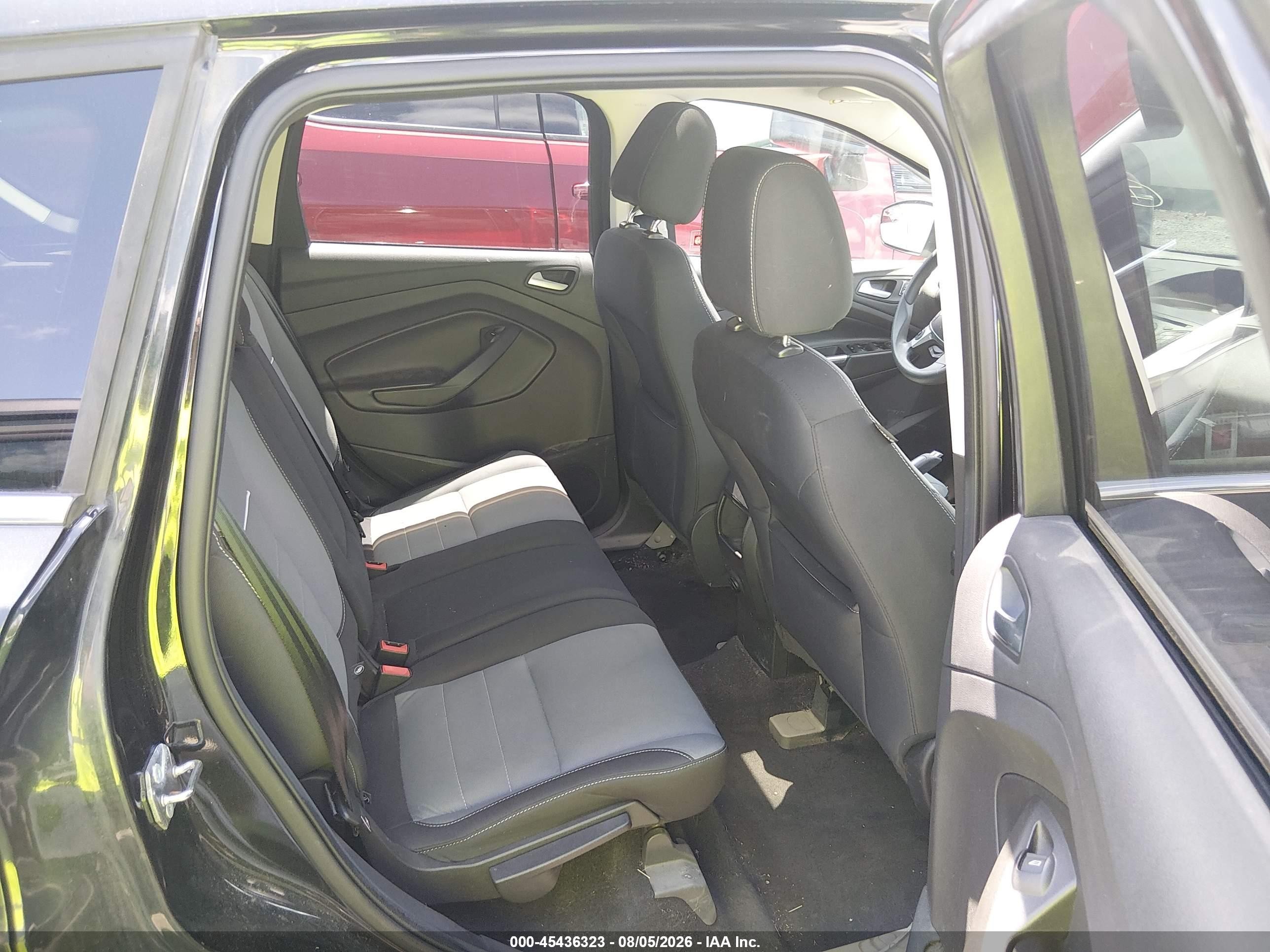 2015 Ford Escape Se Черный vin: 1FMCU9G9XFUB64783