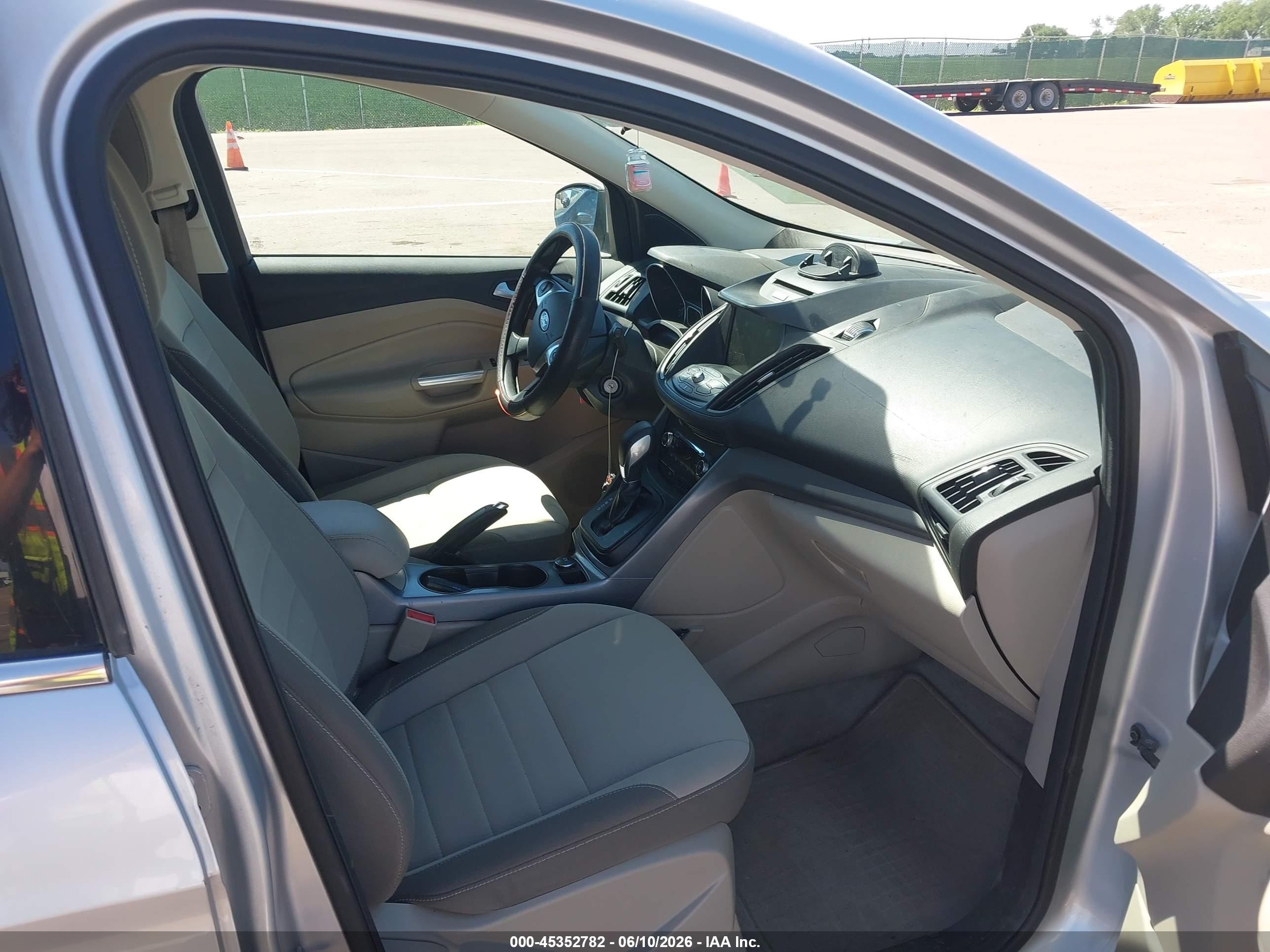 2015 Ford Escape Se Silver vin: 1FMCU9G9XFUC06403