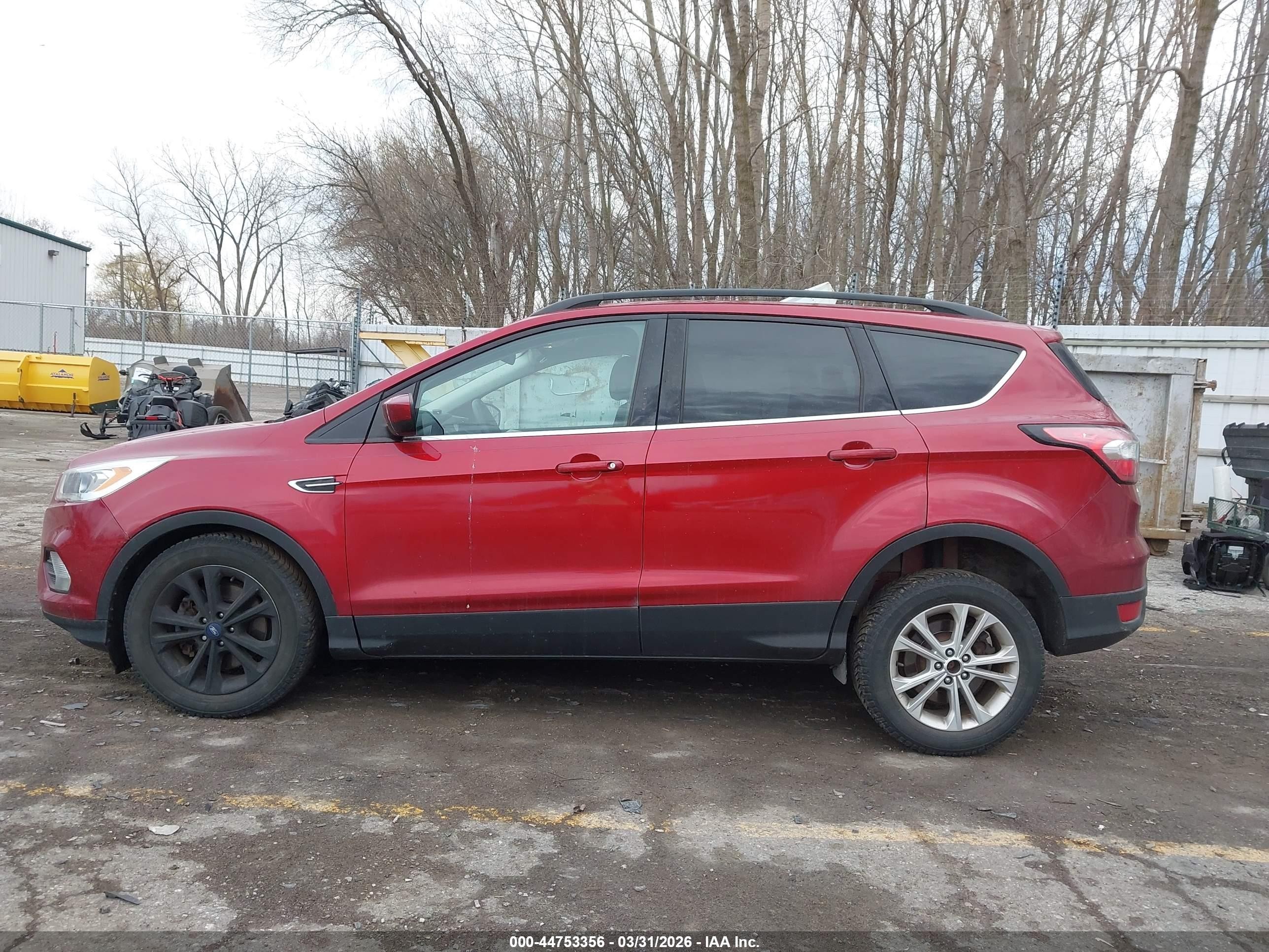 2017 Ford Escape Se Red vin: 1FMCU9G9XHUD74500