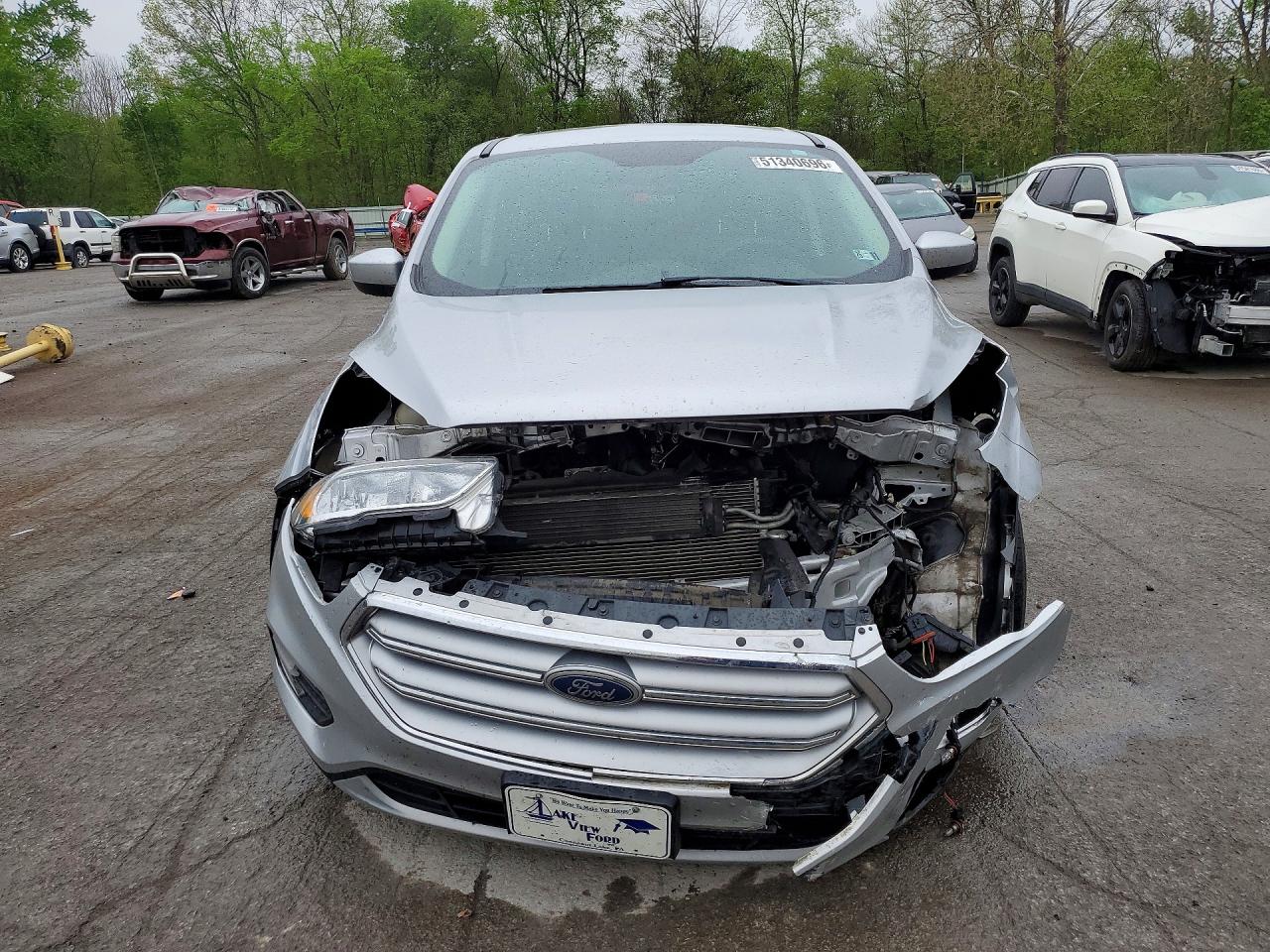 2017 Ford Escape Se Silver vin: 1FMCU9GD0HUC58405