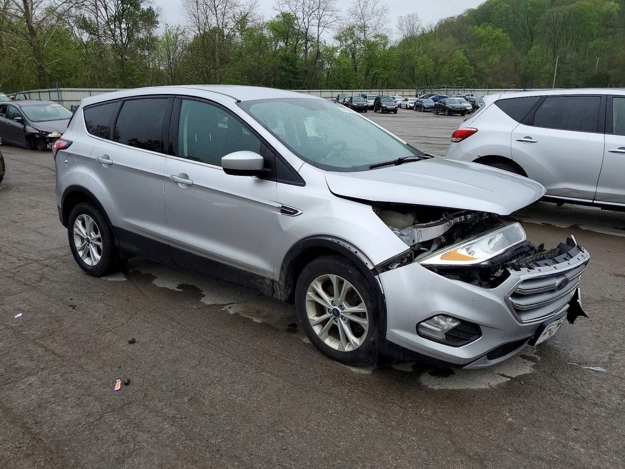 2017 Ford Escape Se Silver vin: 1FMCU9GD0HUC58405
