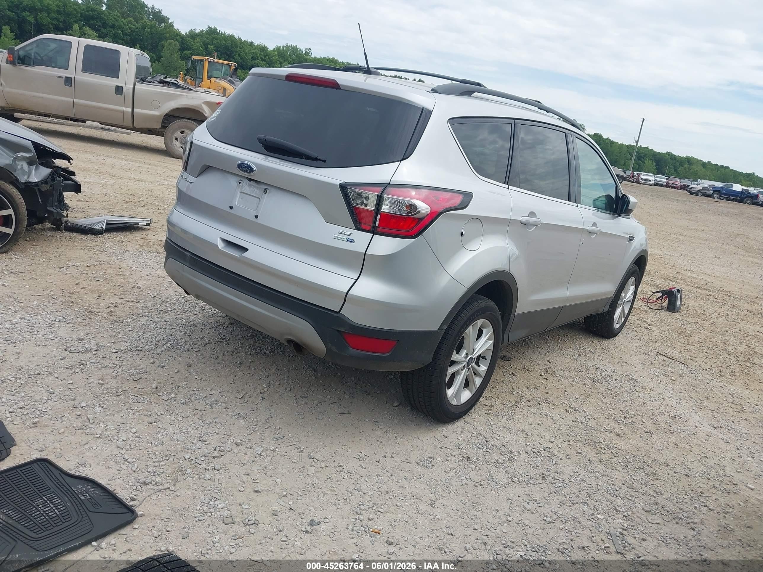 2017 Ford Escape Se Silver vin: 1FMCU9GD0HUE98666