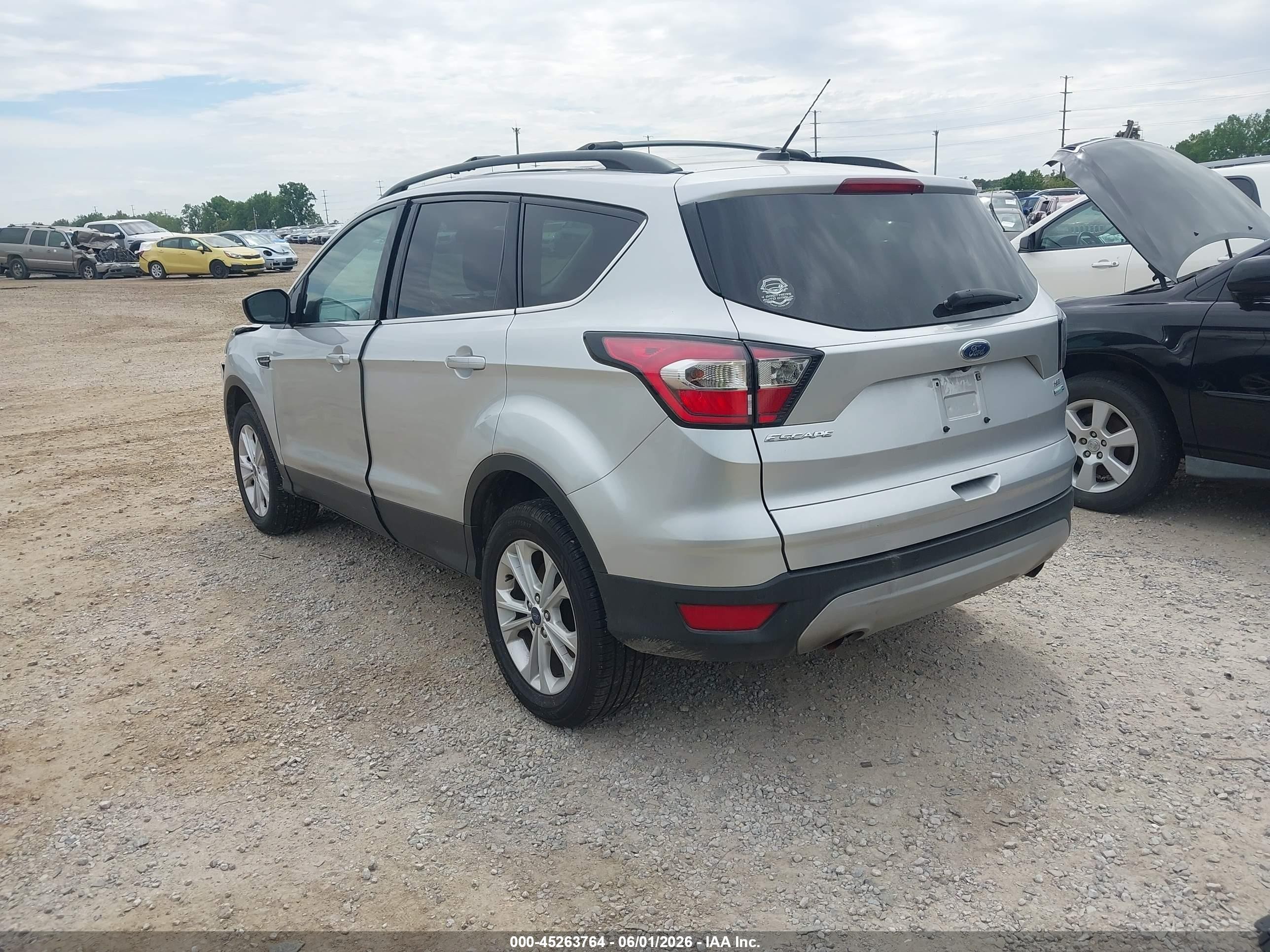 2017 Ford Escape Se Silver vin: 1FMCU9GD0HUE98666