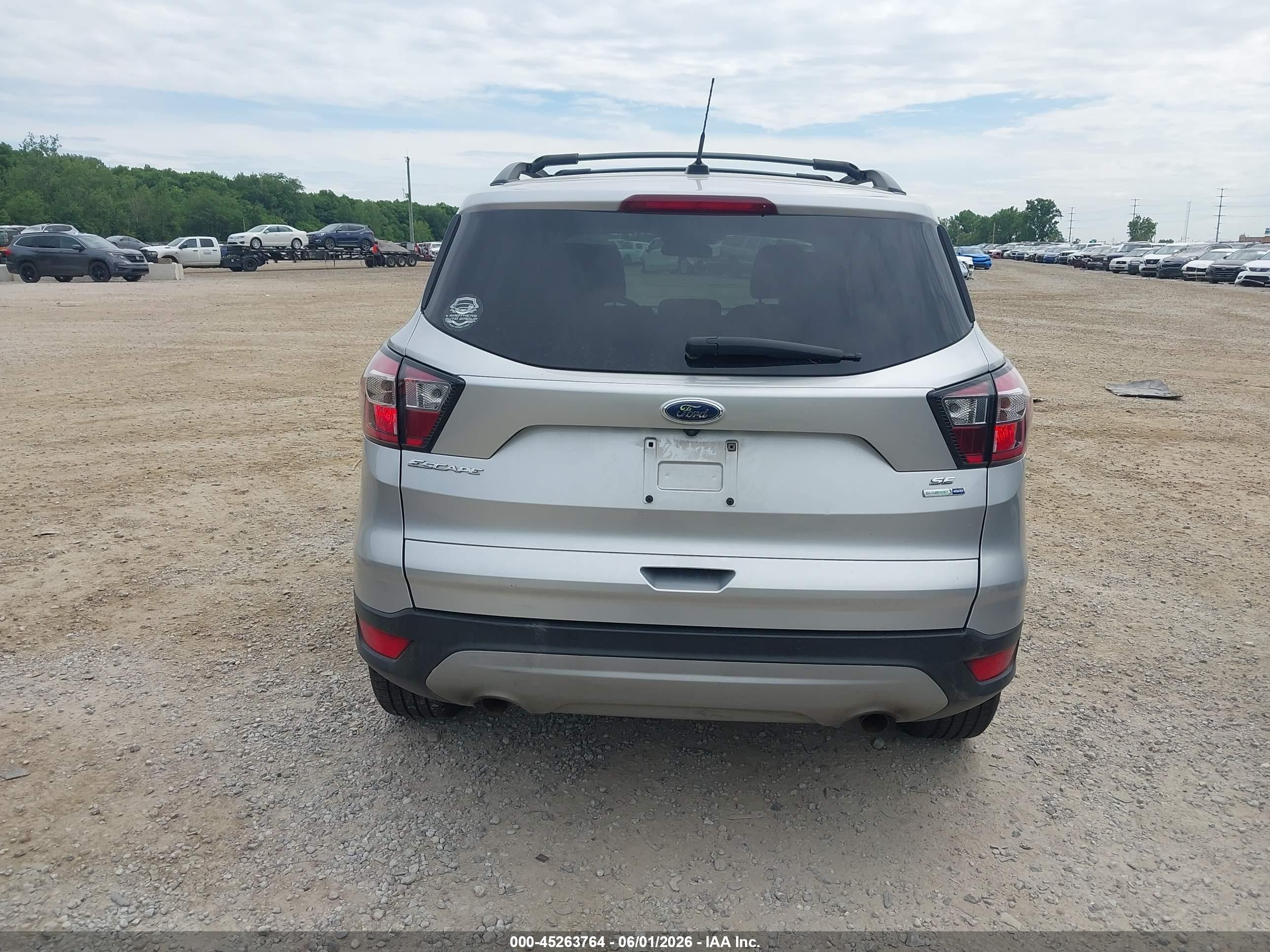 2017 Ford Escape Se Silver vin: 1FMCU9GD0HUE98666