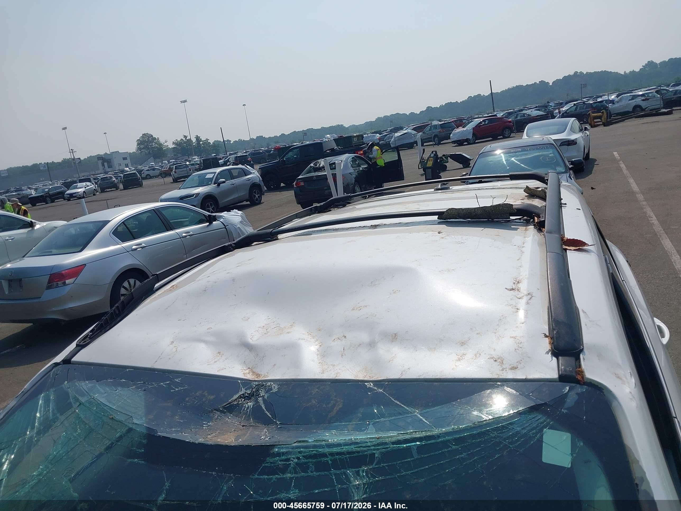 2018 Ford Escape Se White vin: 1FMCU9GD0JUA15327
