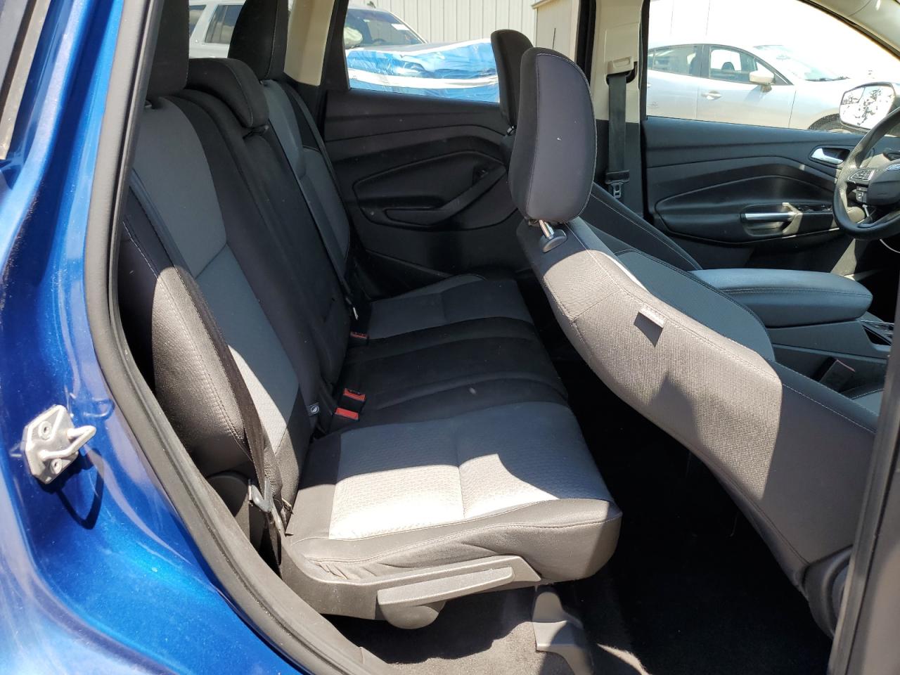 2018 Ford Escape Se   Синий vin: 1FMCU9GD0JUA32046