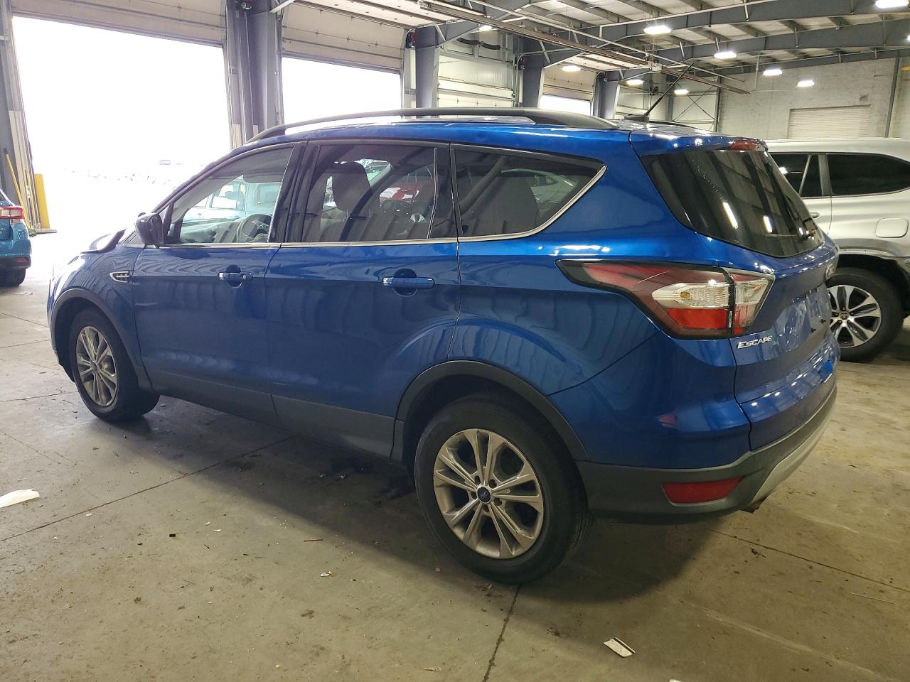 2018 Ford Escape Se Blue vin: 1FMCU9GD0JUA32046