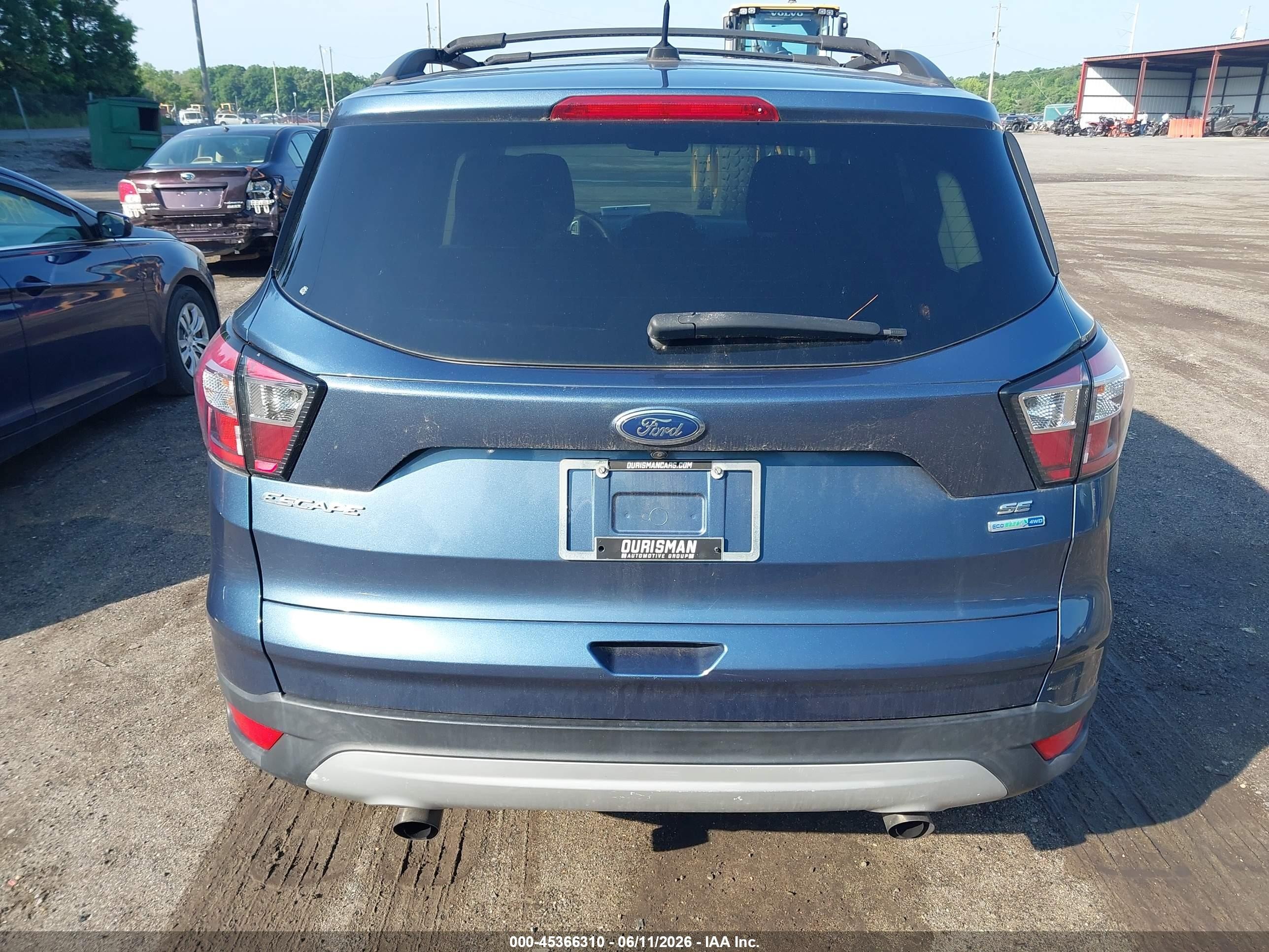 2018 Ford Escape Se Синий vin: 1FMCU9GD0JUB94064