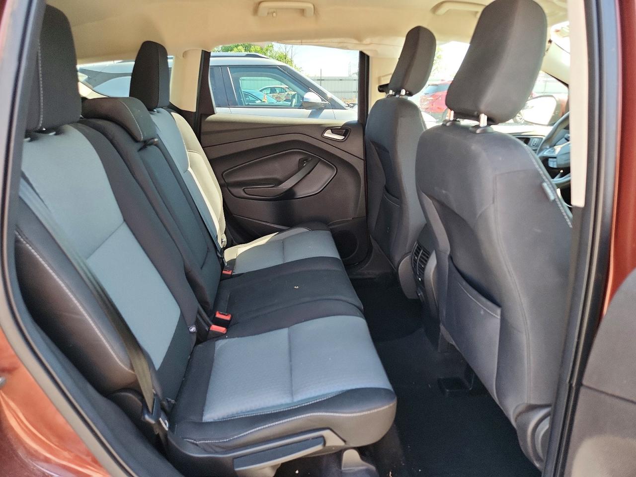 2018 Ford Escape Se Burgundy vin: 1FMCU9GD0JUC74190