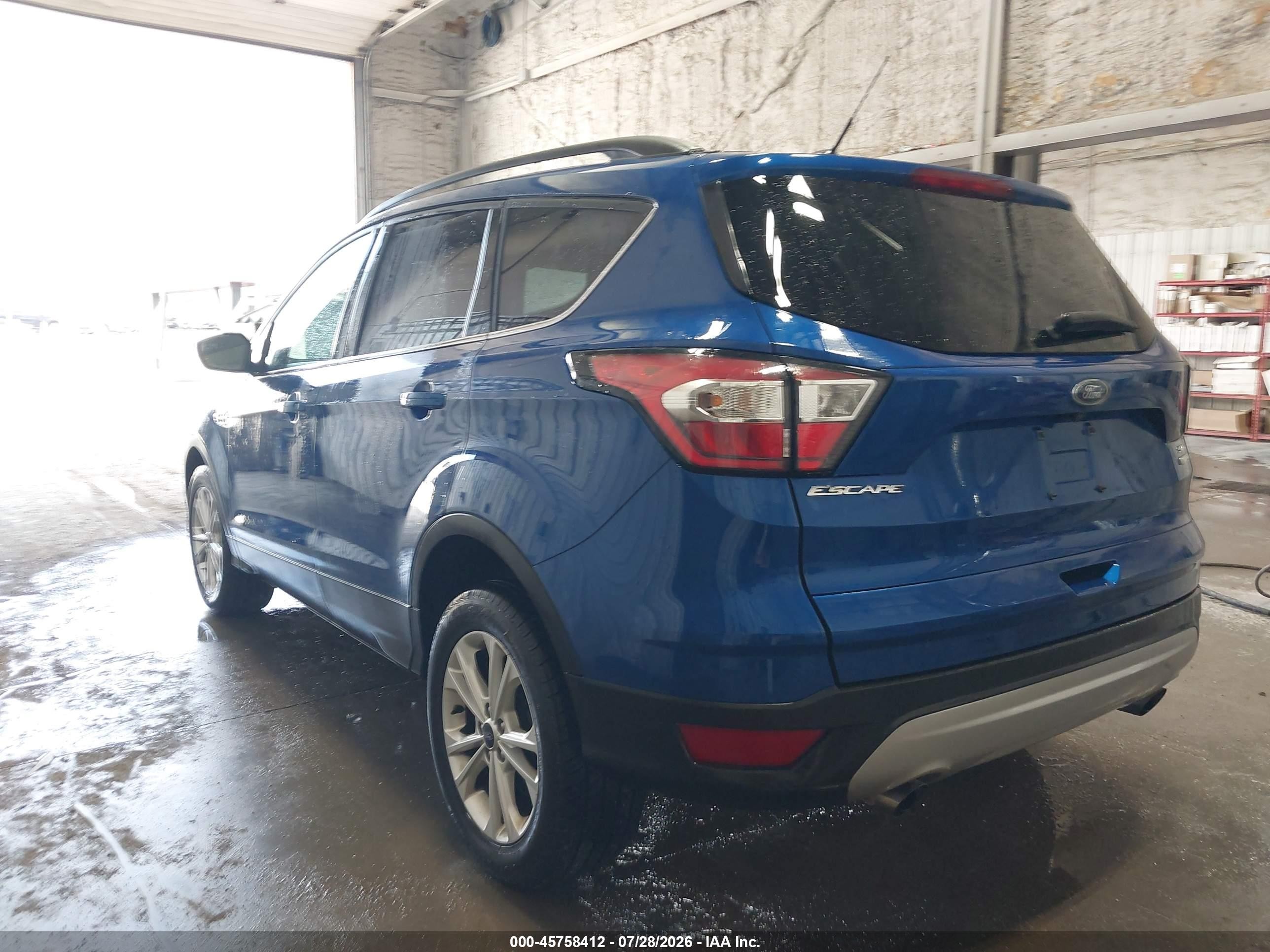 2018 Ford Escape Se Blue vin: 1FMCU9GD0JUD08919