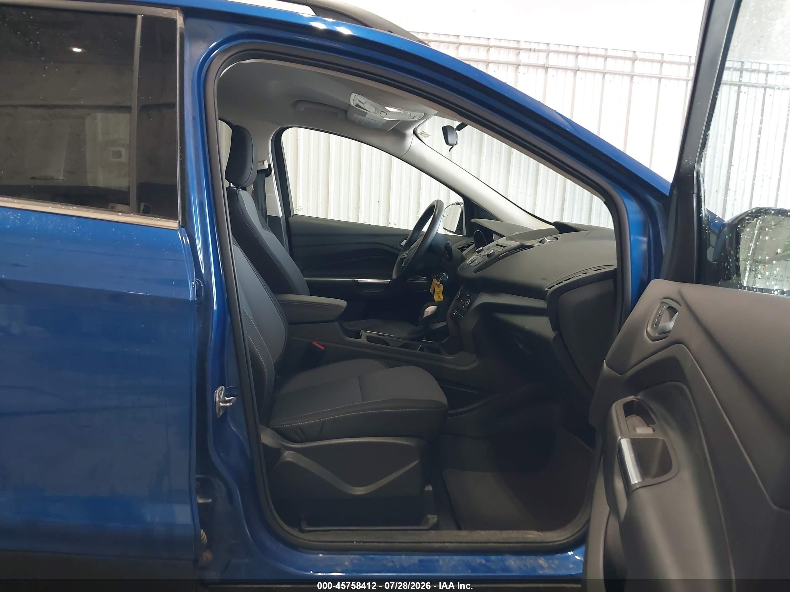 2018 Ford Escape Se Blue vin: 1FMCU9GD0JUD08919