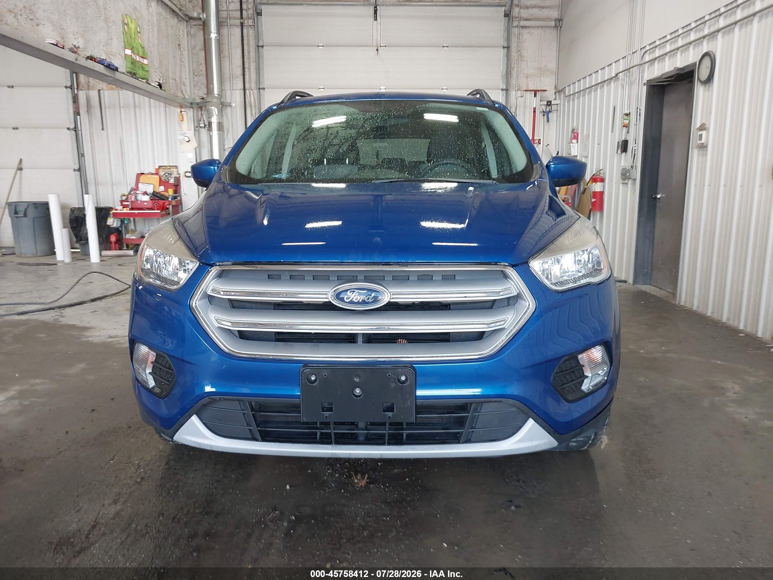 2018 Ford Escape Se Blue vin: 1FMCU9GD0JUD08919
