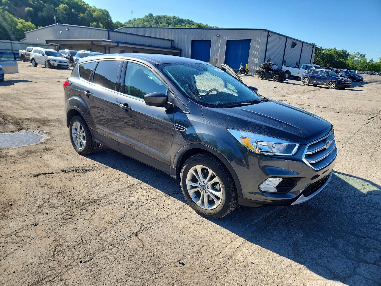 2019 Ford Escape Se Gray vin: 1FMCU9GD0KUA14695