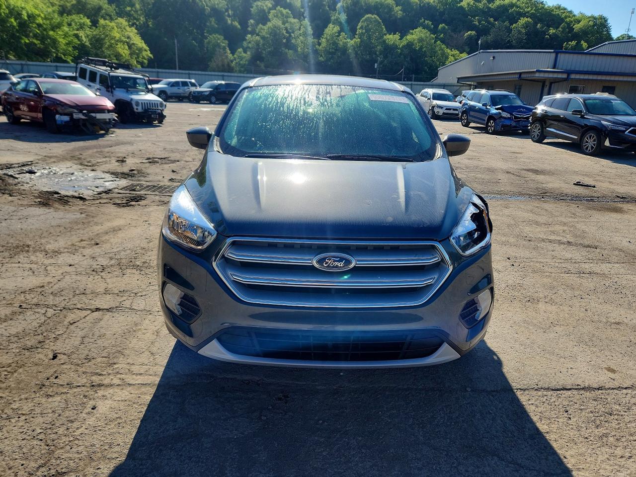 2019 Ford Escape Se Gray vin: 1FMCU9GD0KUA14695