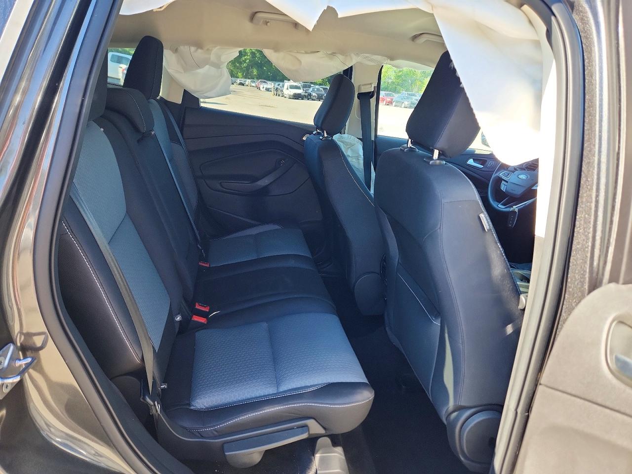 2019 Ford Escape Se Gray vin: 1FMCU9GD0KUA14695