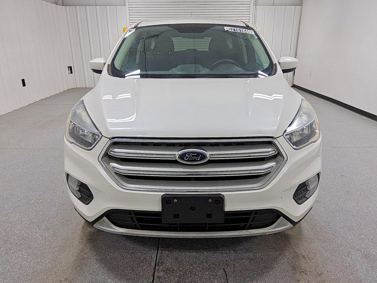 2019 Ford Escape Se White vin: 1FMCU9GD0KUB84989
