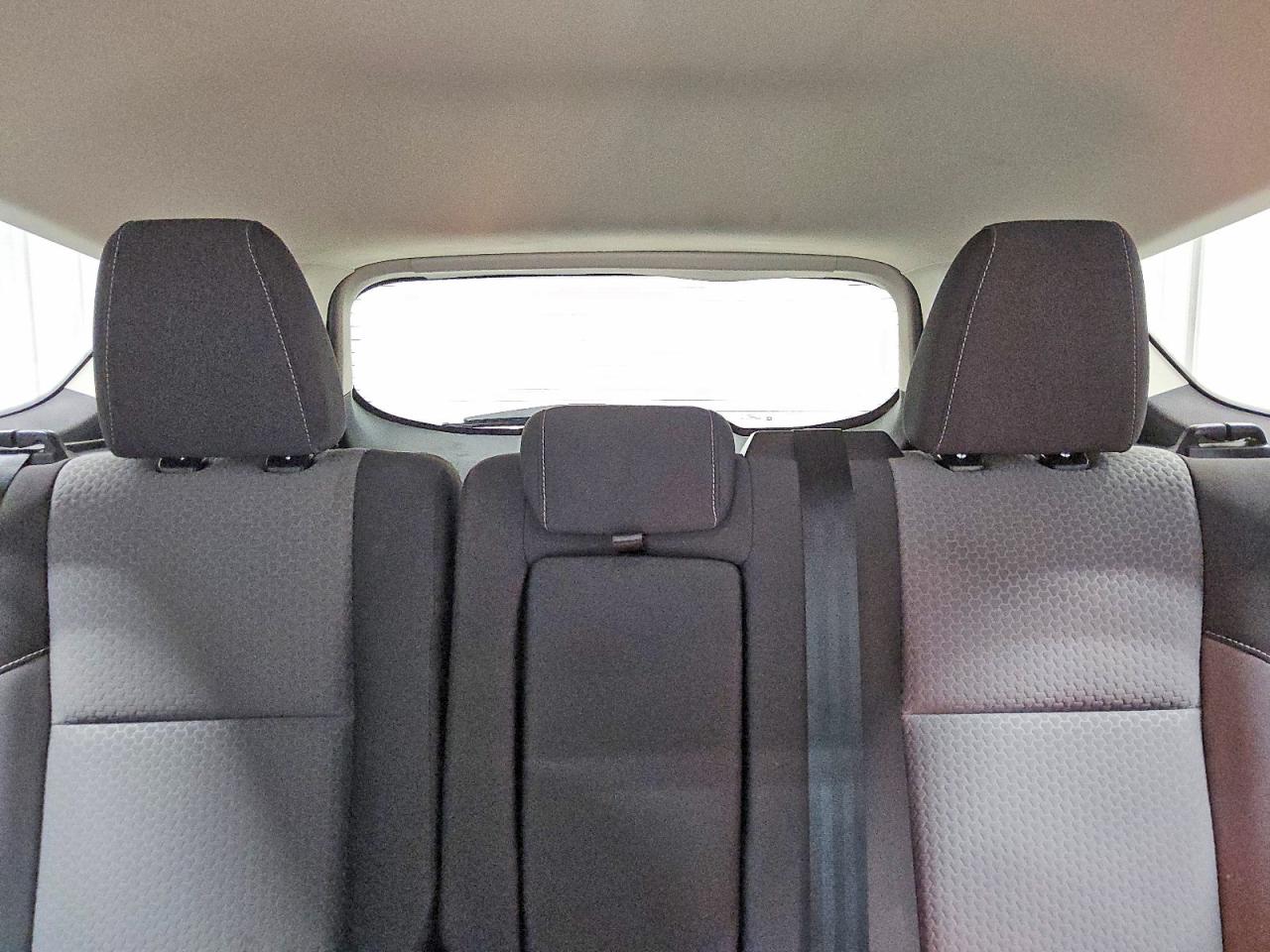 2019 Ford Escape Se White vin: 1FMCU9GD0KUB84989