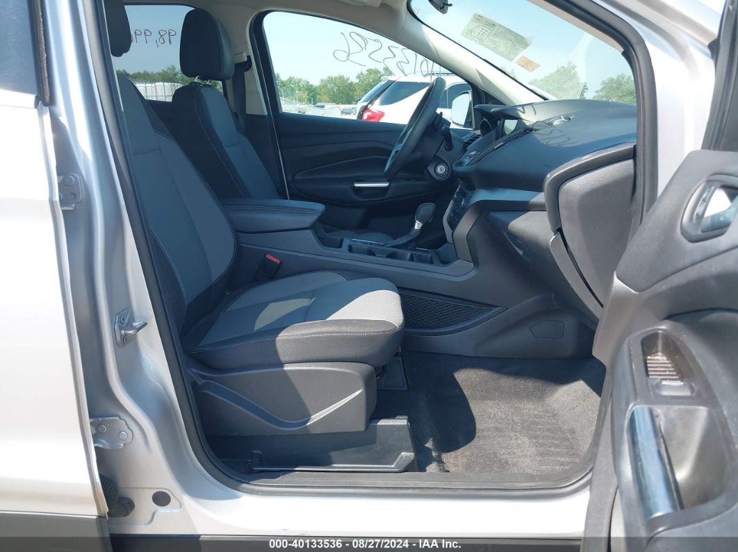 2017 Ford Escape Se Silver vin: 1FMCU9GD1HUC63323