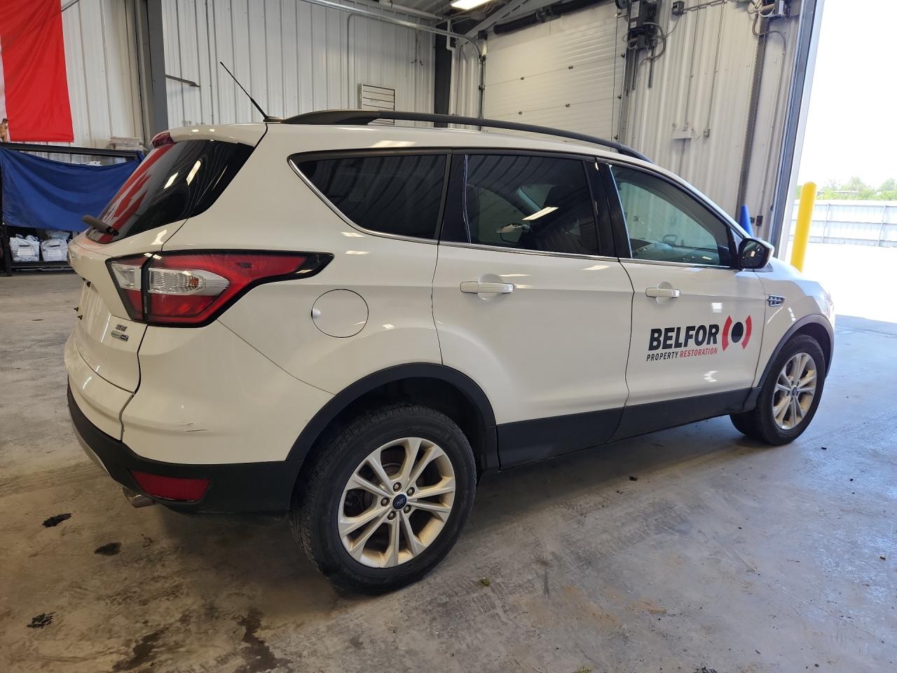 2018 Ford Escape Se White vin: 1FMCU9GD1JUC80693 Damage: Right Rear Bumper/Cover, Scraped, 2 To 3 Inches
