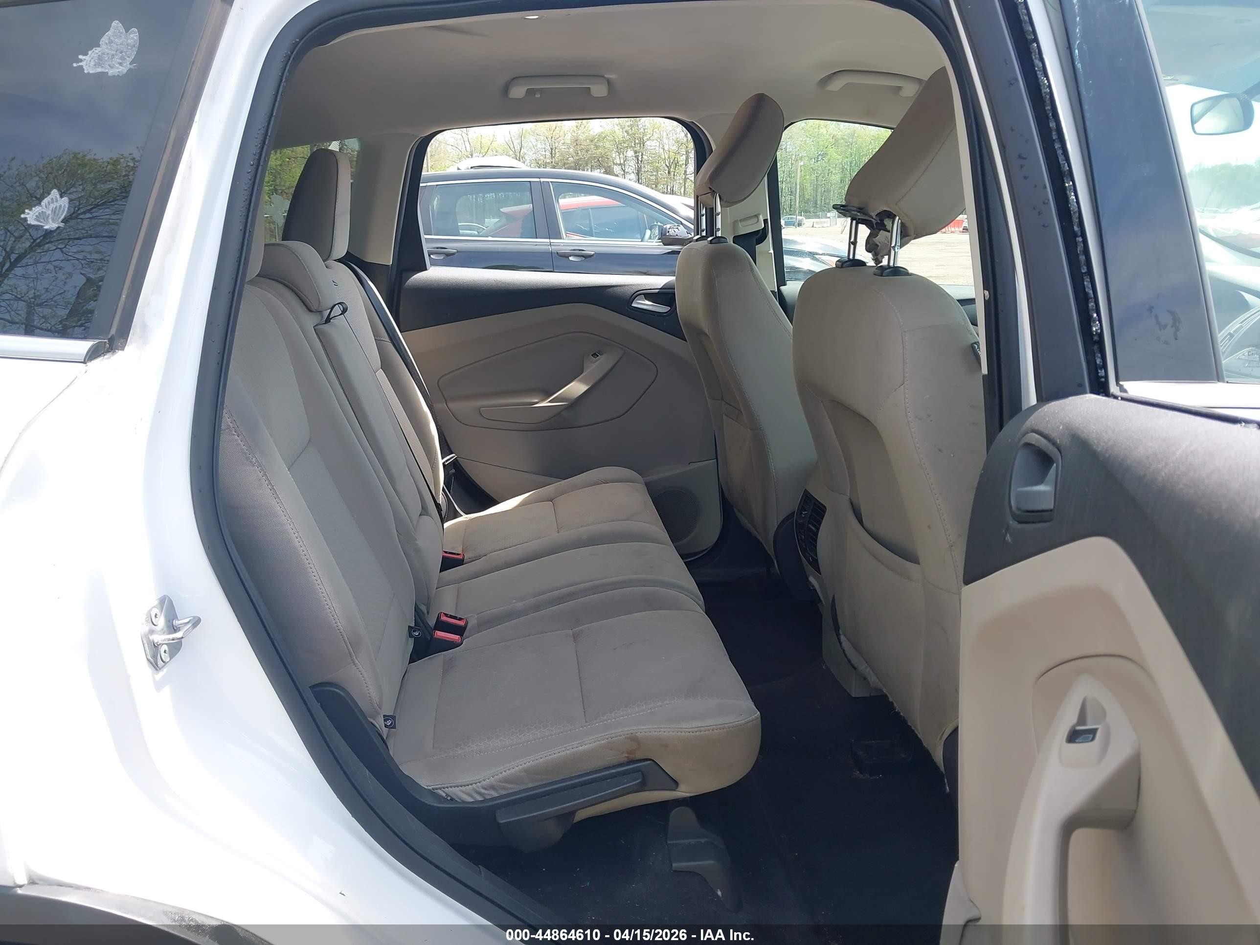 2019 Ford Escape Se White vin: 1FMCU9GD1KUB31394