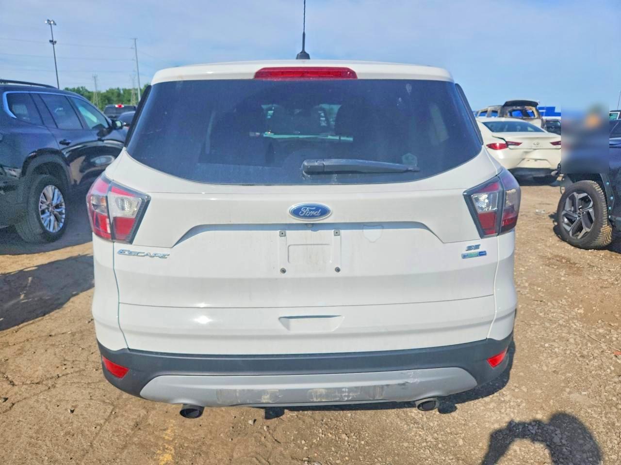 2017 Ford Escape Se White vin: 1FMCU9GD2HUA12925
