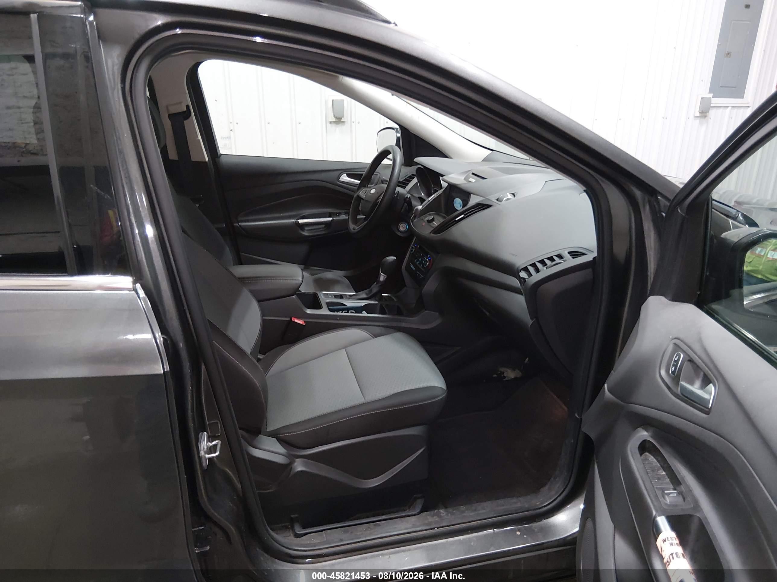2017 Ford Escape Se Серый vin: 1FMCU9GD2HUA41342