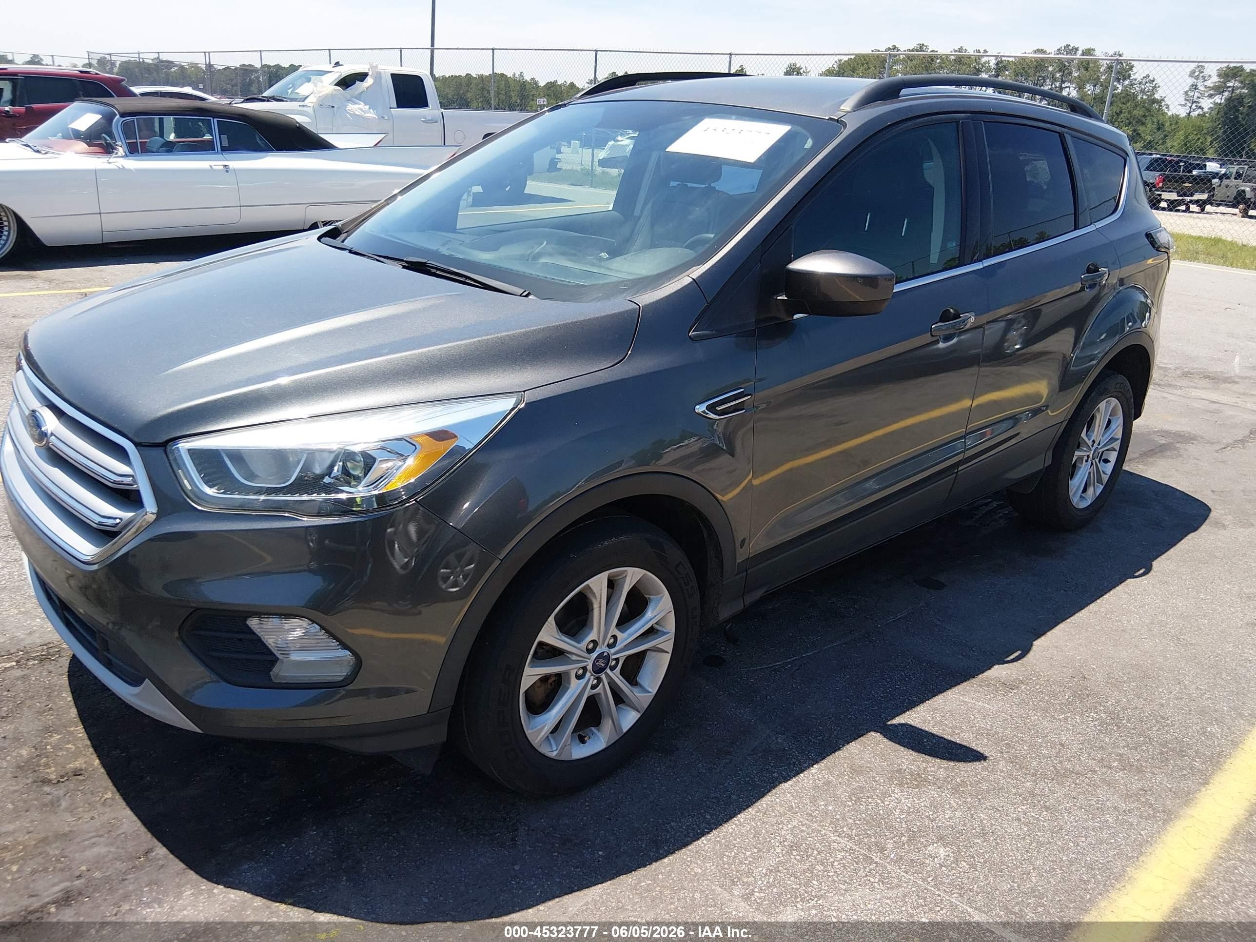 2017 Ford Escape Se Gray vin: 1FMCU9GD2HUE68066