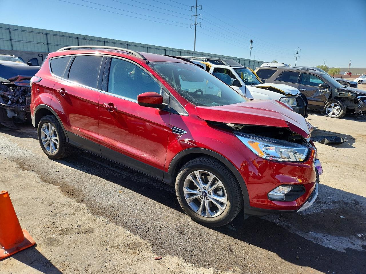 2018 Ford Escape Se Red vin: 1FMCU9GD2JUB73202
