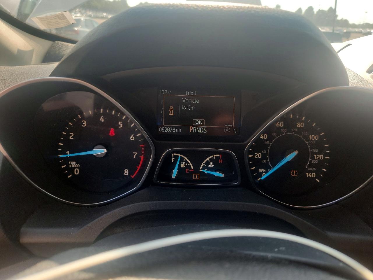 2018 Ford Escape Se White vin: 1FMCU9GD2JUC98846