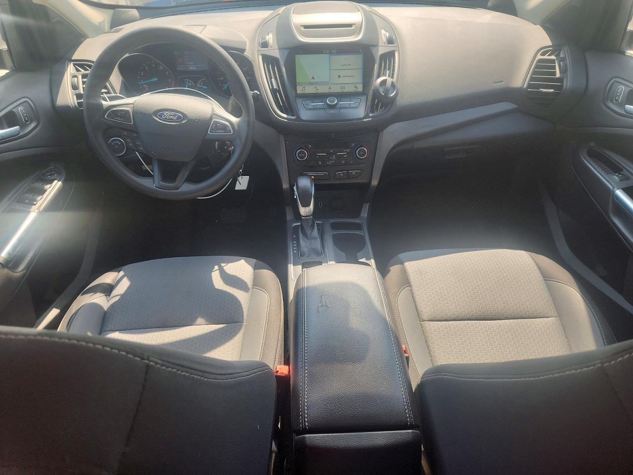 2018 Ford Escape Se White vin: 1FMCU9GD2JUC98846