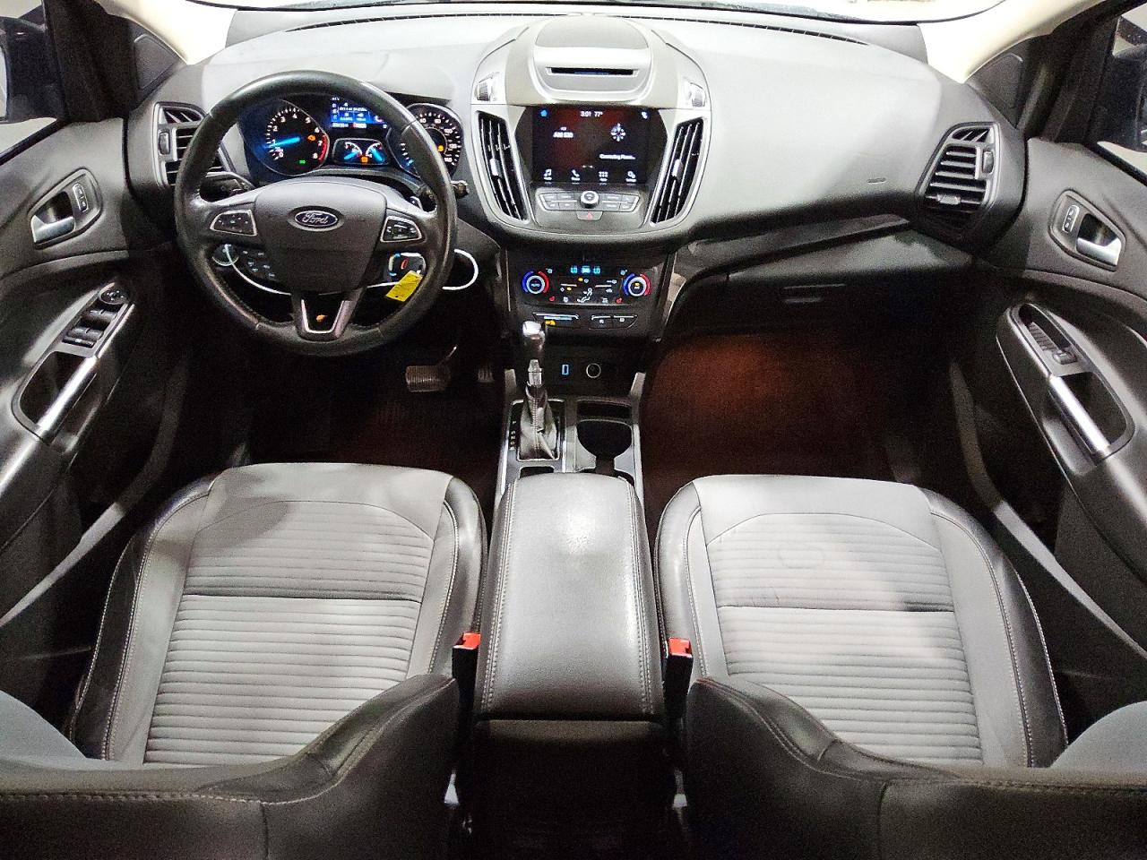 2018 Ford Escape Se White vin: 1FMCU9GD2JUD25303