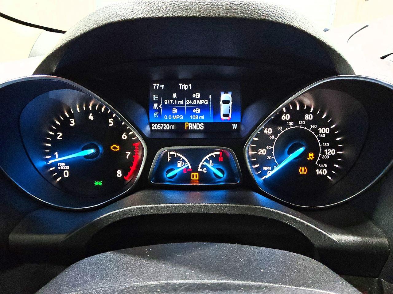 2018 Ford Escape Se White vin: 1FMCU9GD2JUD25303
