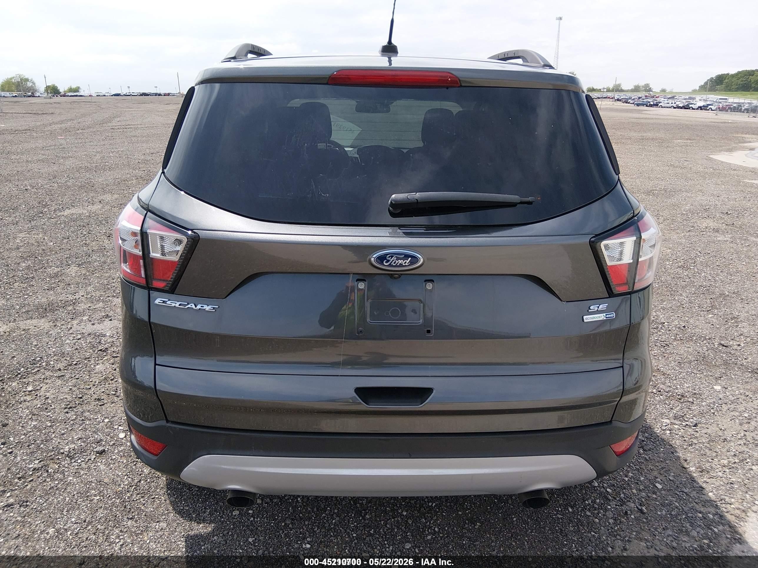 2018 Ford Escape Se Gray vin: 1FMCU9GD2JUD31120