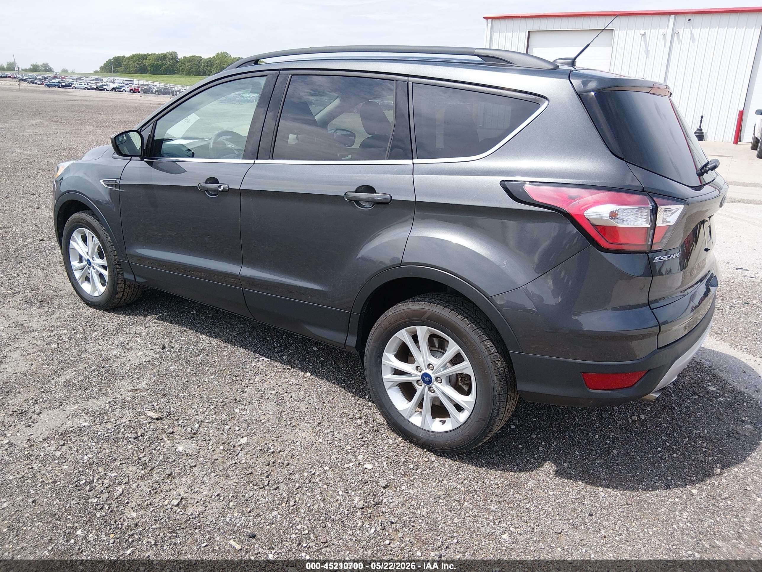 2018 Ford Escape Se Gray vin: 1FMCU9GD2JUD31120