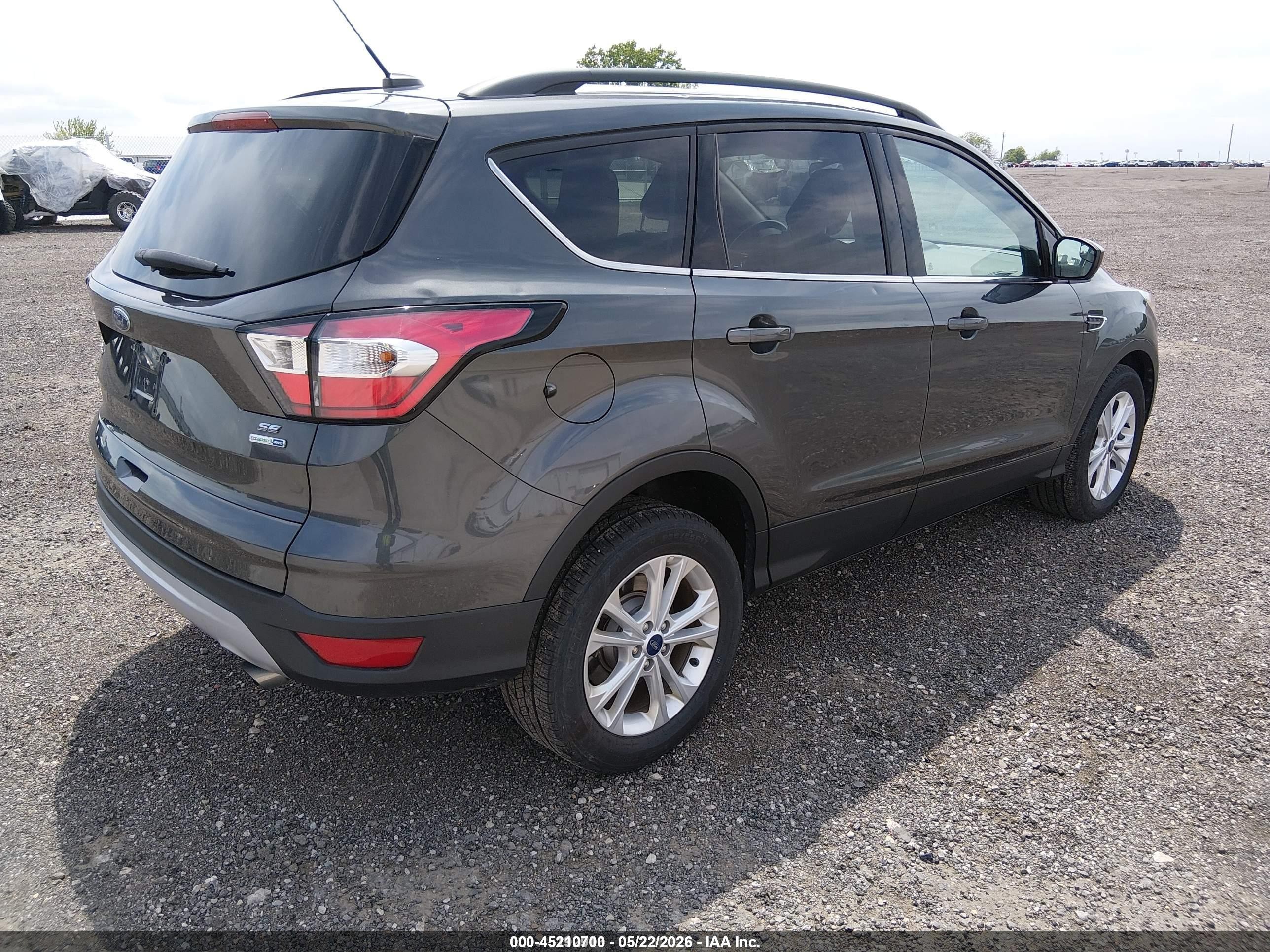 2018 Ford Escape Se Gray vin: 1FMCU9GD2JUD31120