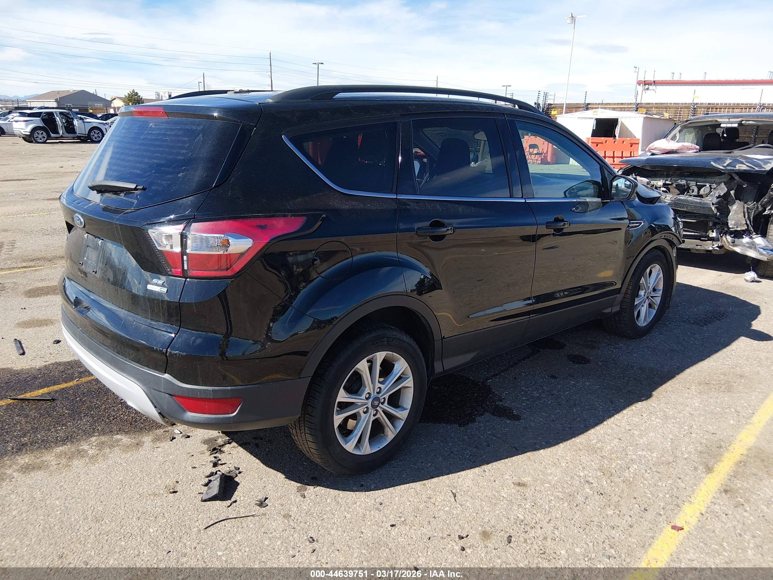 2018 Ford Escape Se Black vin: 1FMCU9GD2JUD38780