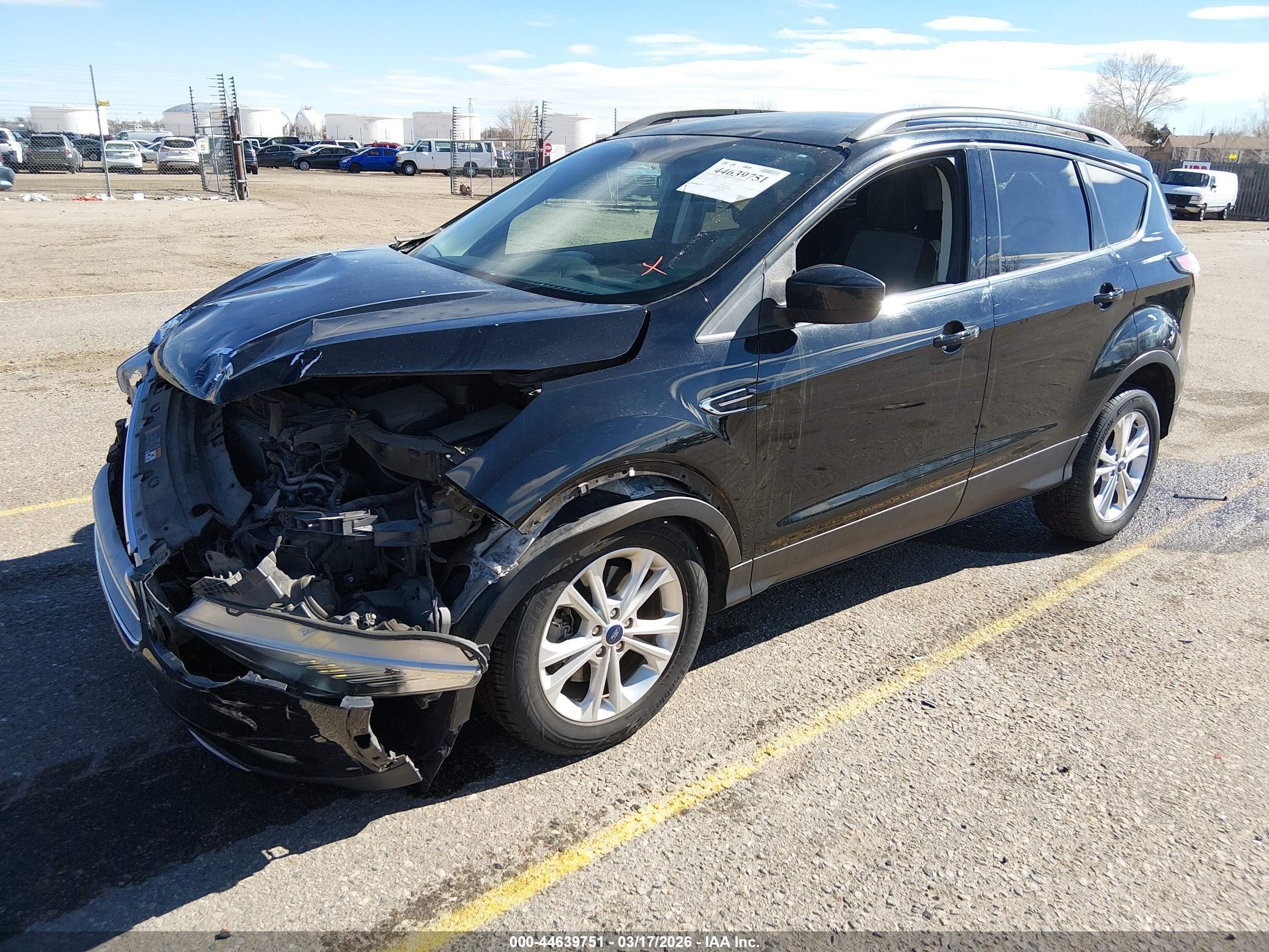 2018 Ford Escape Se Black vin: 1FMCU9GD2JUD38780