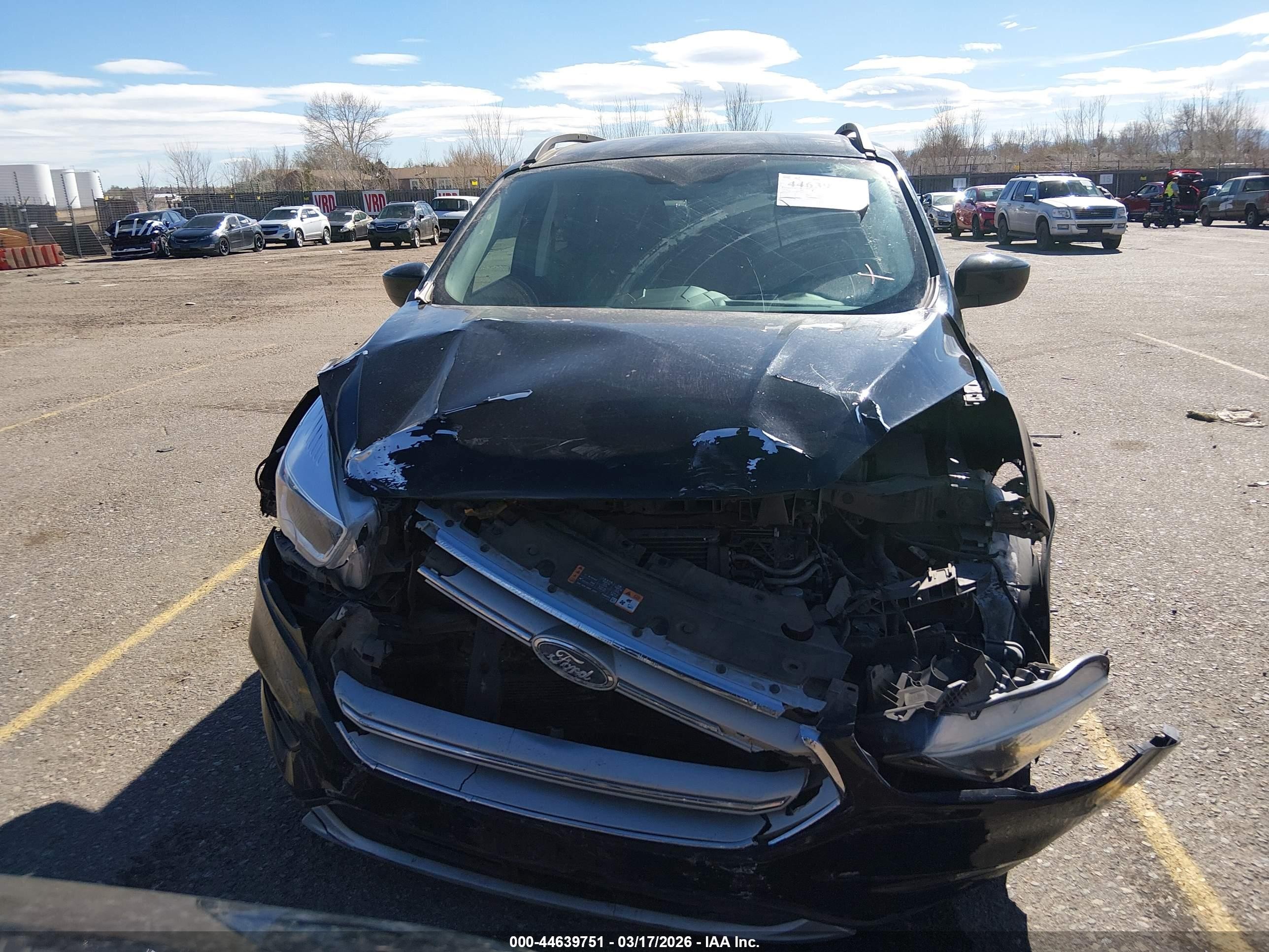 2018 Ford Escape Se Black vin: 1FMCU9GD2JUD38780