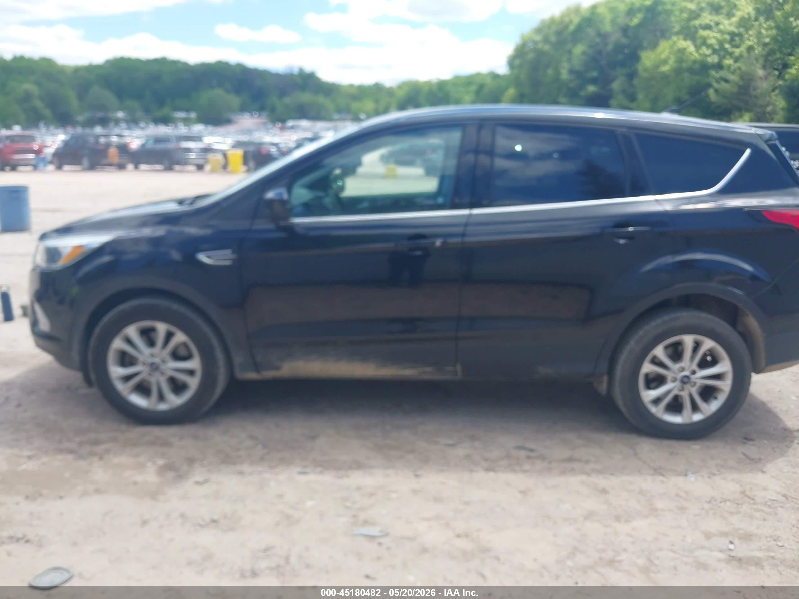 2019 Ford Escape Se Black vin: 1FMCU9GD2KUB14586