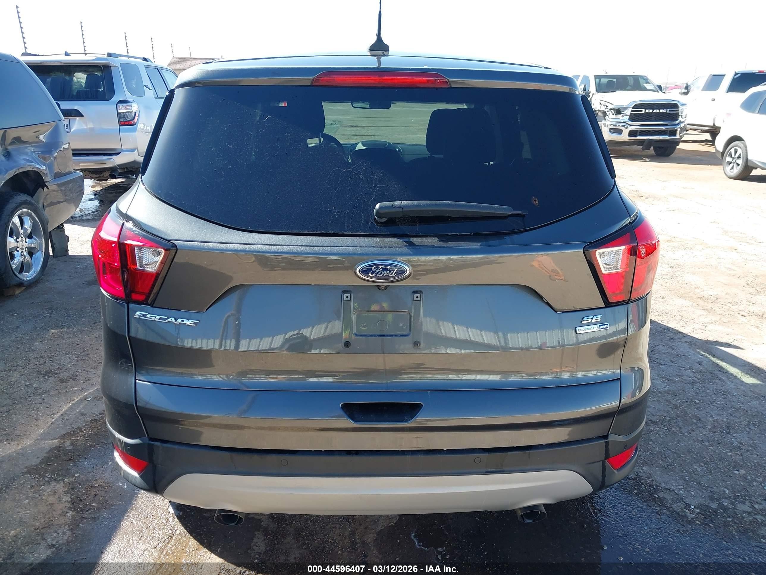 2019 Ford Escape Se Gray vin: 1FMCU9GD2KUB68776