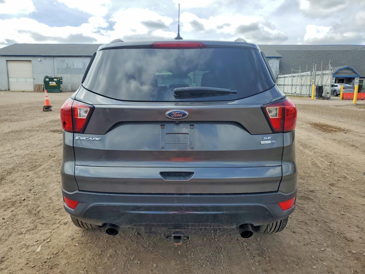 2019 Ford Escape Se Gray vin: 1FMCU9GD2KUC01209