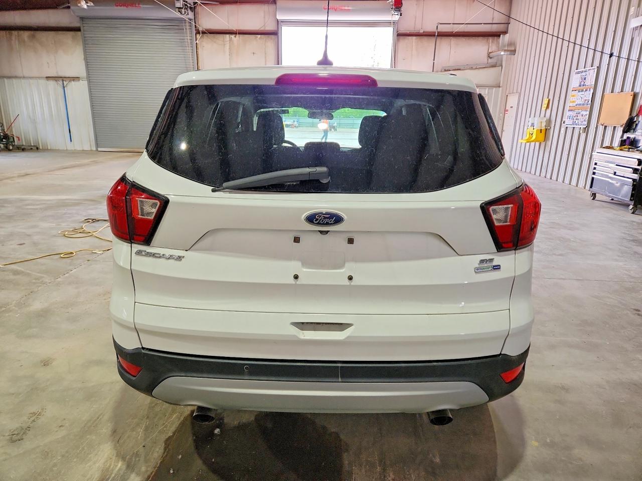 2019 Ford Escape Se White vin: 1FMCU9GD2KUC35831