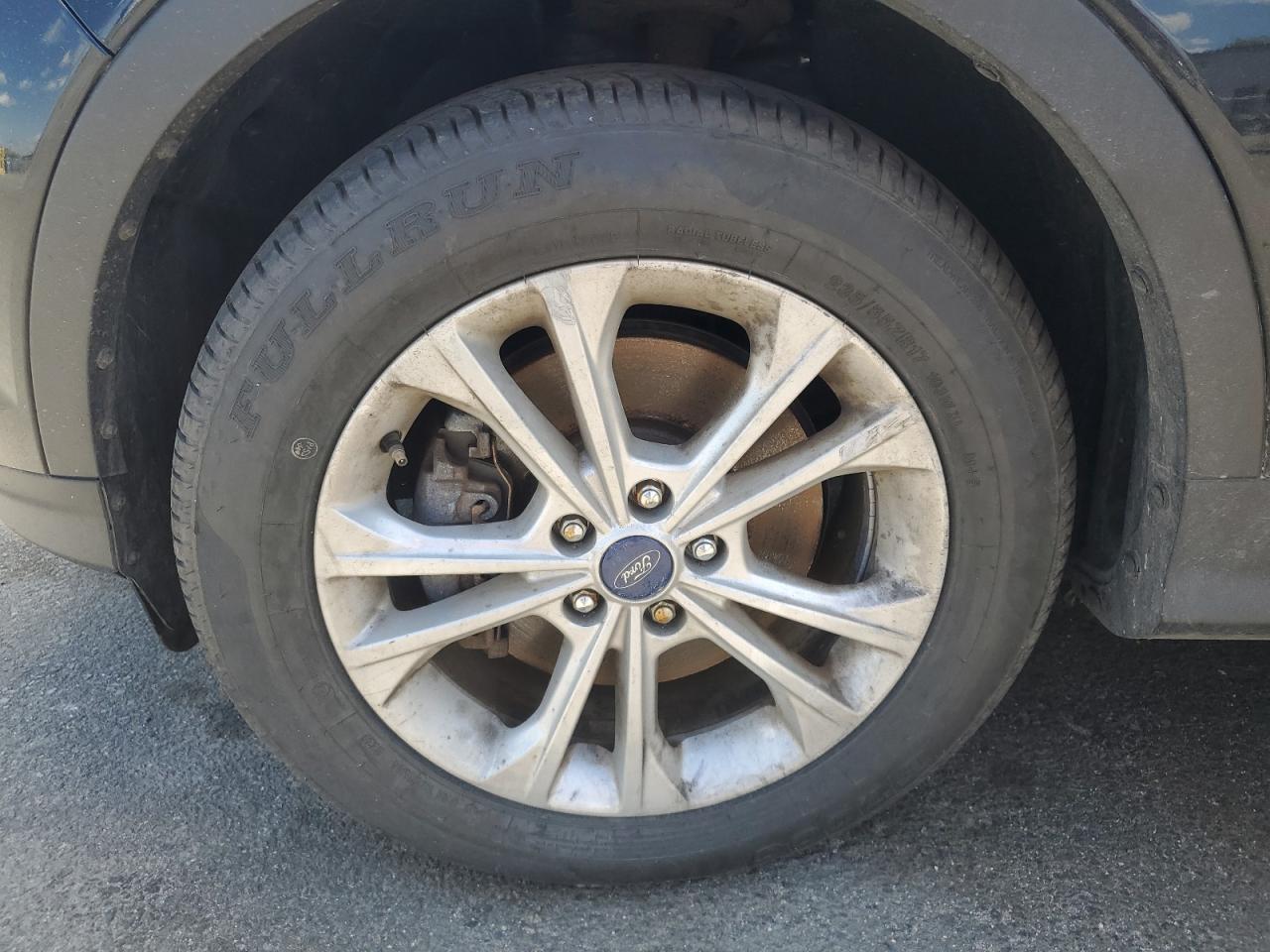2017 Ford Escape Se Black vin: 1FMCU9GD3HUB33429 Damage: Left Front Wheel, Curb Rash, 4 To 5 Inches